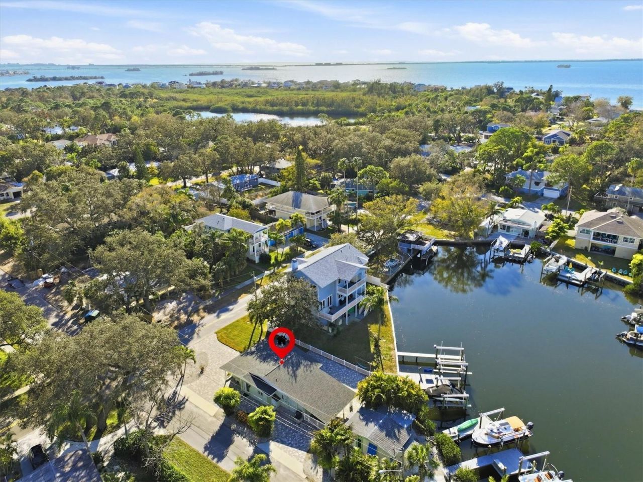 302 Georgia Avenue , Crystal Beach, FL 34681 Photo