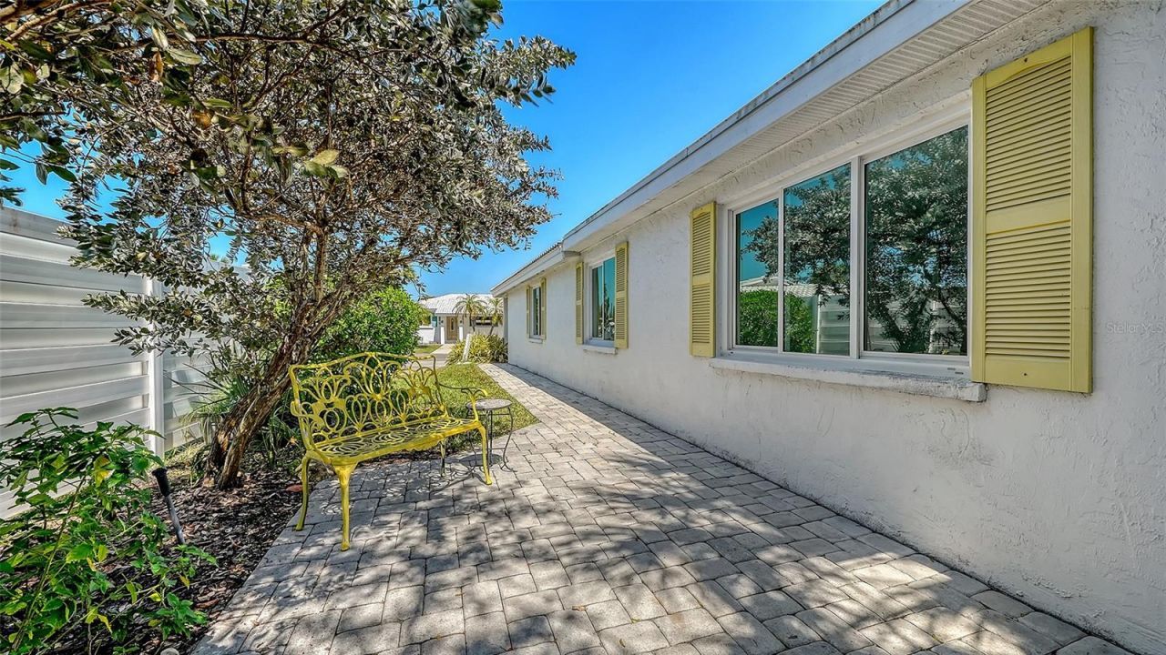 554 Spanish Drive S, Longboat Key, FL 34228 Photo