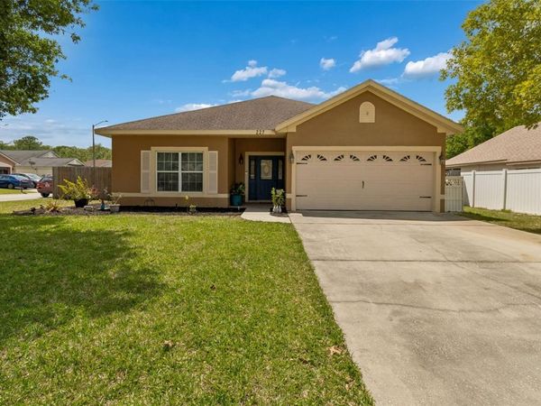 227 OAK CHASE PLACE , DAVENPORT, FL 33896