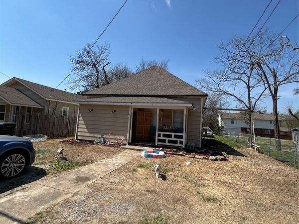411 N Muskogee Avenue , Claremore, OK 74017