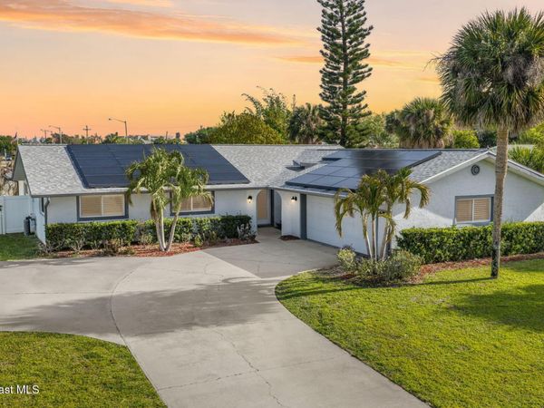 310 Franklyn Avenue, Indialantic, FL 32903