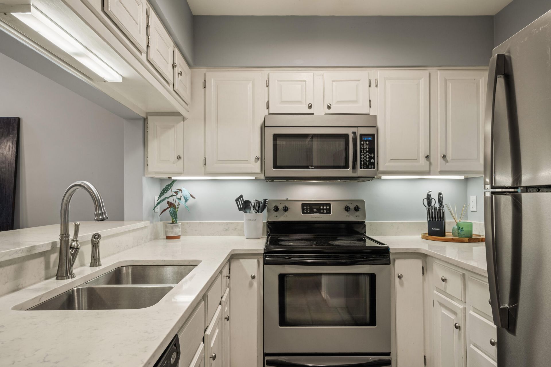 4339 Sea Forest Drive Photo 7