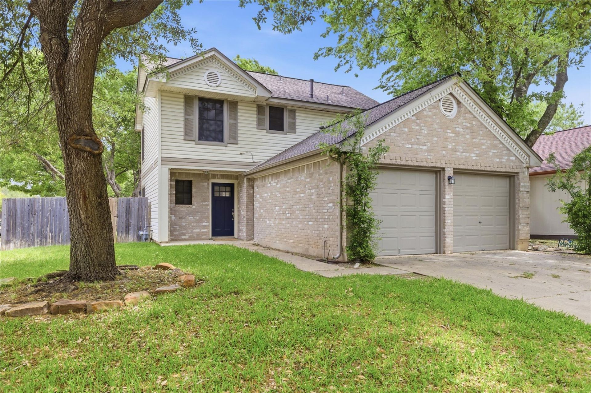 2326 Dowd Ln, Austin, TX 78728 Main Photo