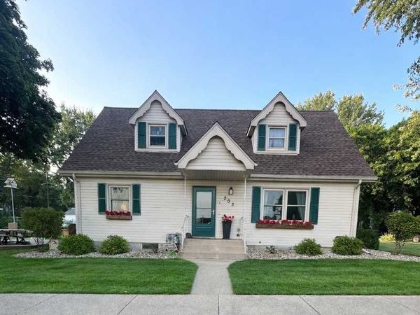 203 5th Avenue N, Lakefield, MN 56150