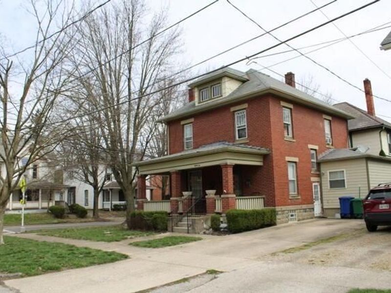 82 N Washington Street , Delaware, OH 43015 Photo 3