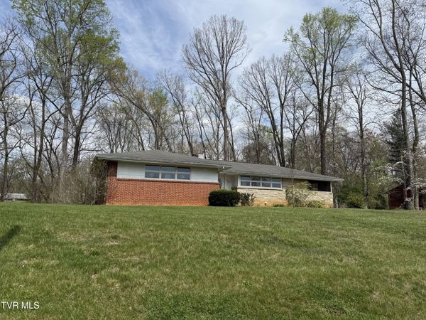 408 Forest Hills Drive, Kingsport, TN 37663