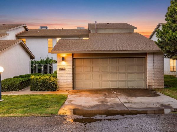 10440 Montgomery Boulevard NE, Albuquerque, NM 87111