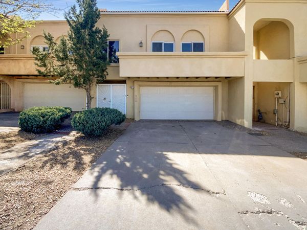 438 Pinon Creek Road SE, Albuquerque, NM 87123