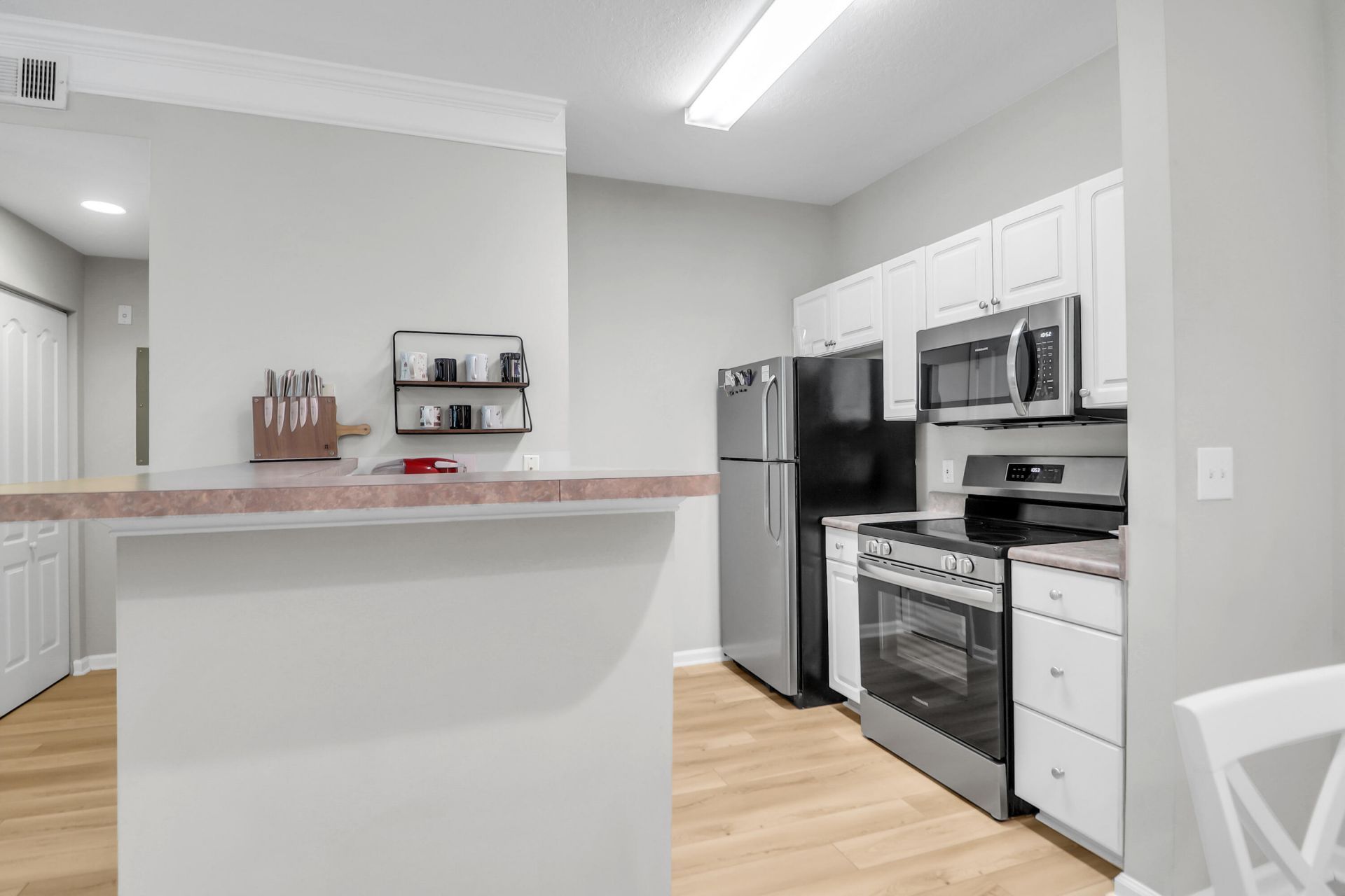 1300 Park West Boulevard Photo 8