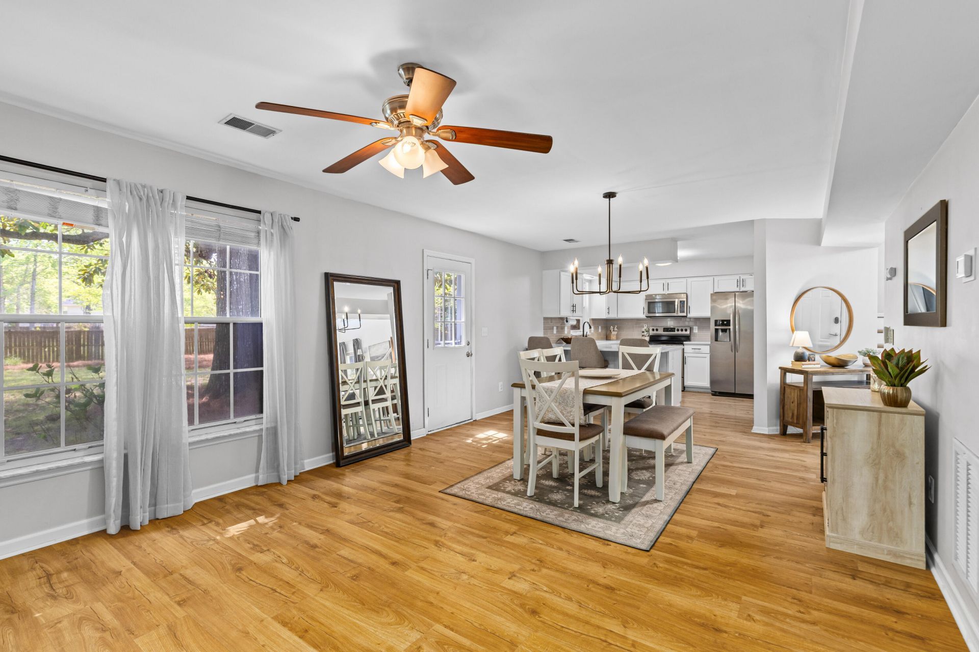 2838 Fox Lake Court Photo 6