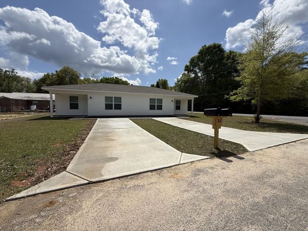 32 Constitution Avenue, Unit A-B, DeFuniak Springs, FL 32433