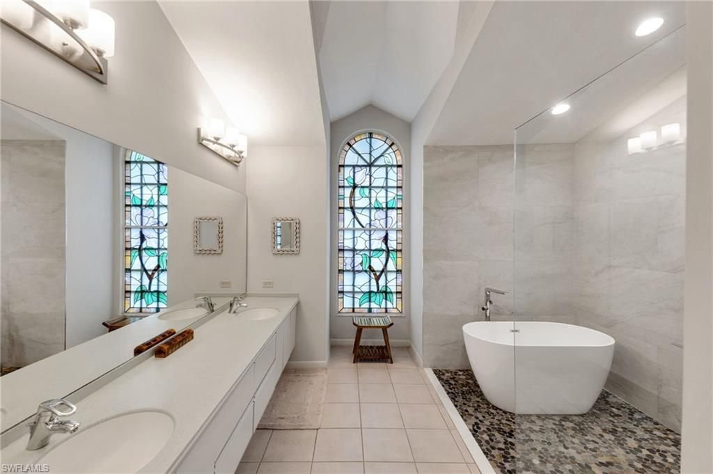 1380 Bald Eagle Dr, Naples, FL 34105 Photo