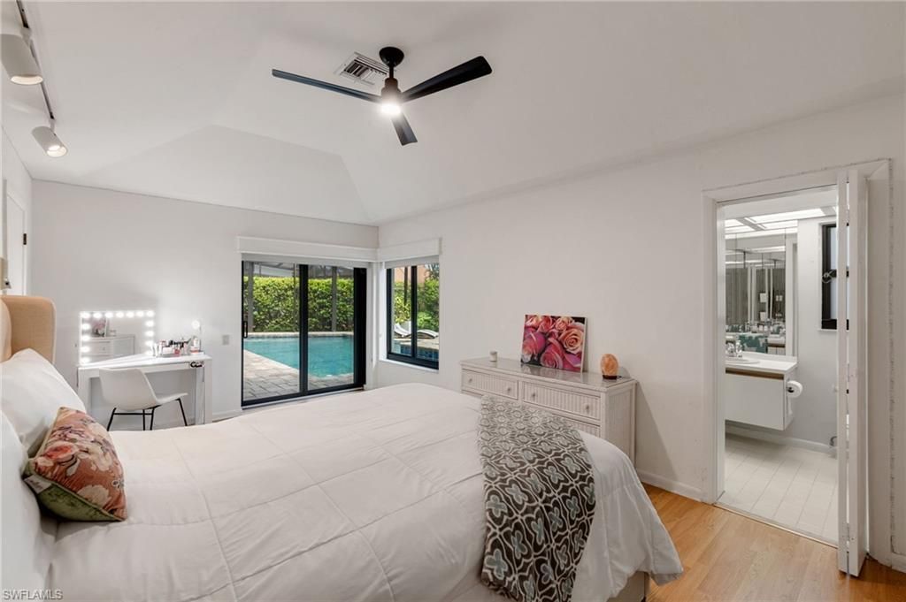 1380 Bald Eagle Dr, Naples, FL 34105 Photo