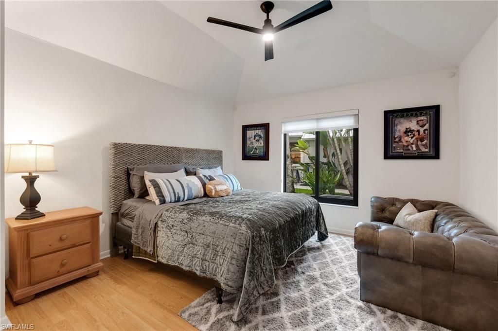 1380 Bald Eagle Dr, Naples, FL 34105 Photo