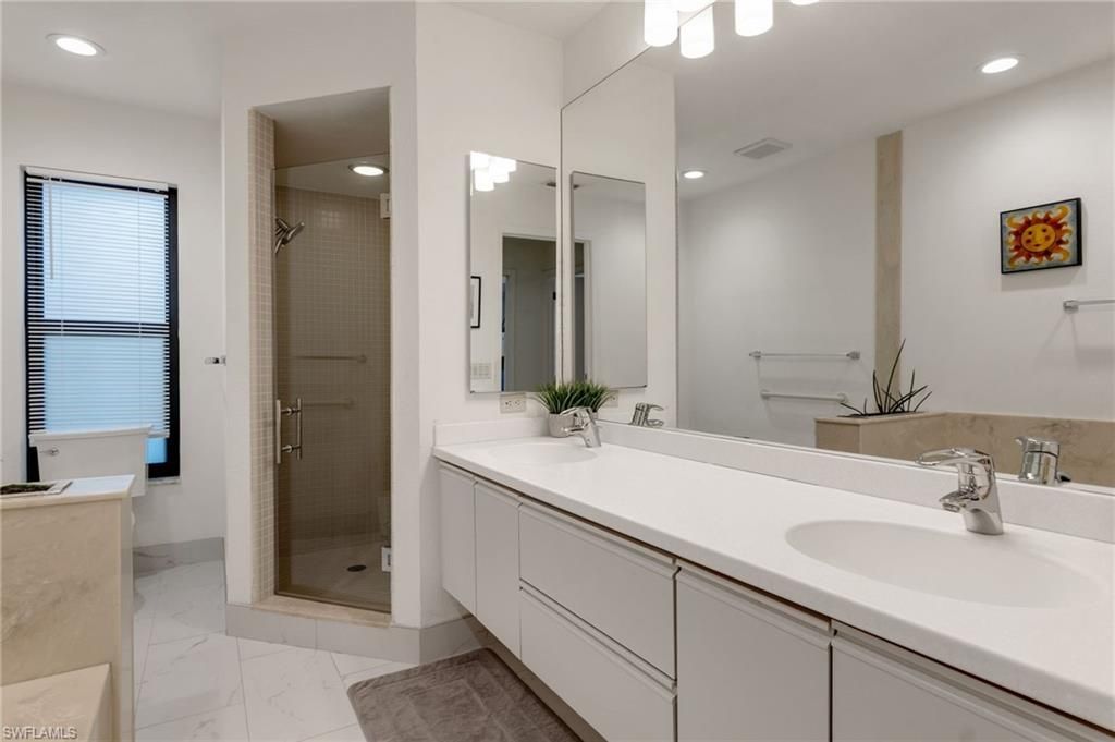 1380 Bald Eagle Dr, Naples, FL 34105 Photo