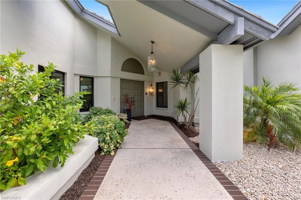 1380 Bald Eagle Dr, Naples, FL 34105 Photo