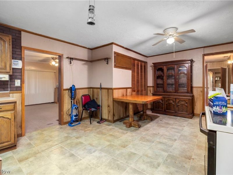 14307 Darrow Road , Vermilion, OH 44089 Photo 12