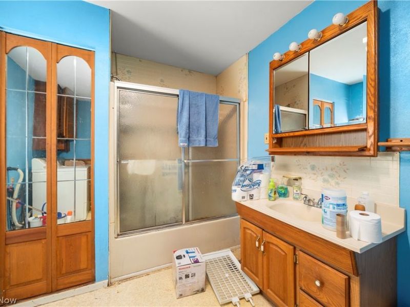 14307 Darrow Road , Vermilion, OH 44089 Photo 18