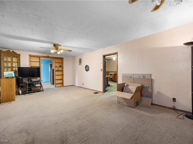14307 Darrow Road , Vermilion, OH 44089 Photo 5