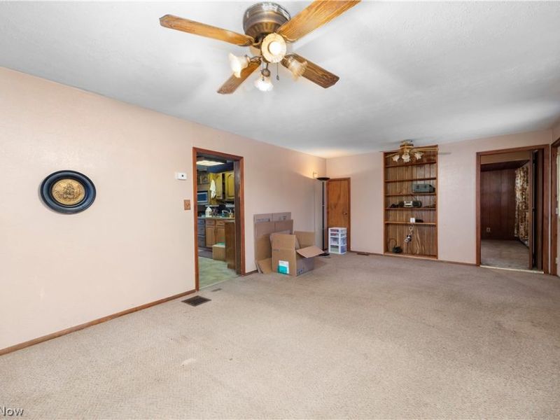 14307 Darrow Road , Vermilion, OH 44089 Photo 6