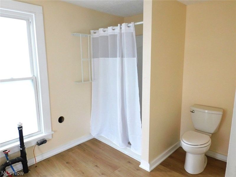 276 Orange Street, Conneaut, OH 44030 Photo 12