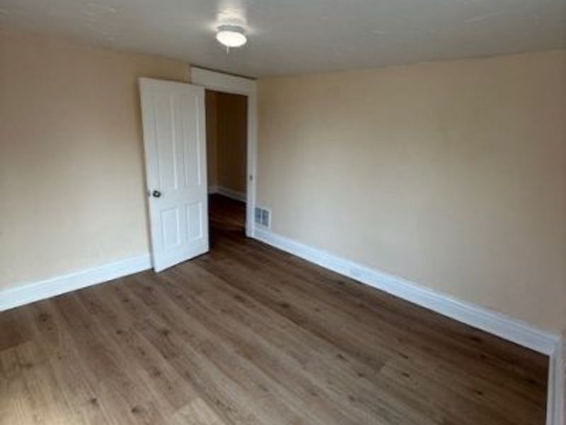 276 Orange Street , Conneaut, OH 44030 Photo 13