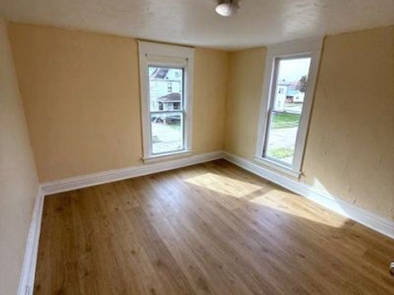 276 Orange Street , Conneaut, OH 44030 Photo 4