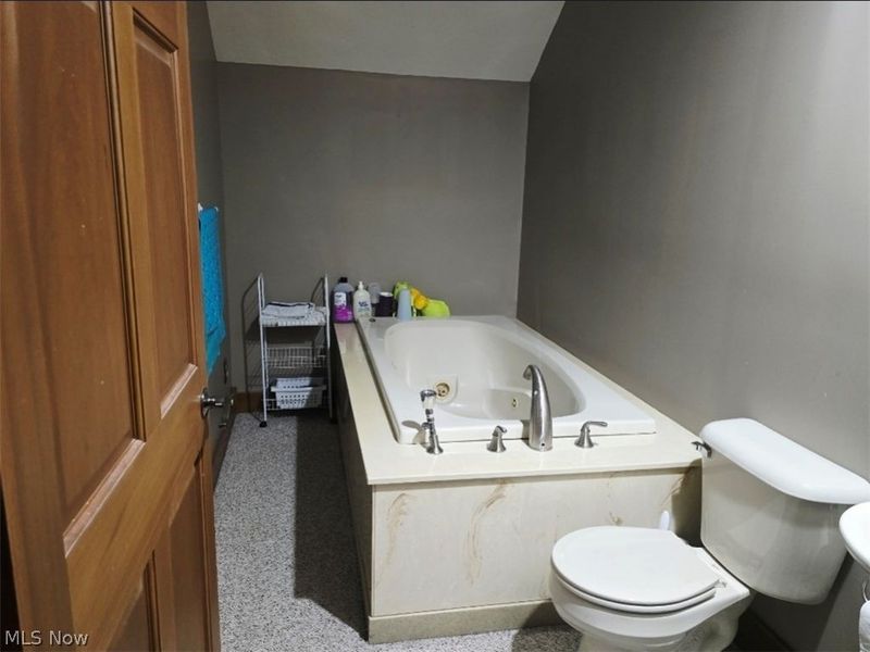 1865 Cassingham Hollow Drive, Coshocton, OH 43812 Photo 18