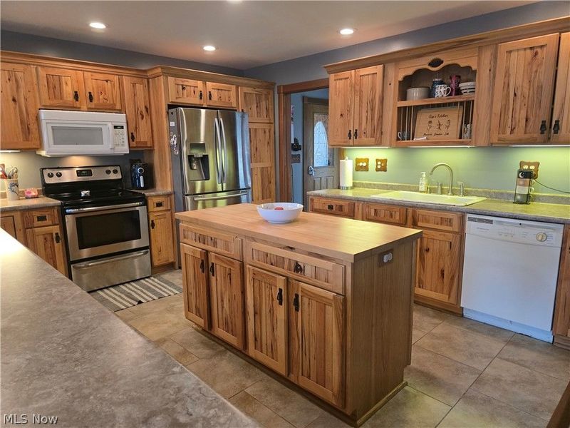 1865 Cassingham Hollow Drive, Coshocton, OH 43812 Photo 3