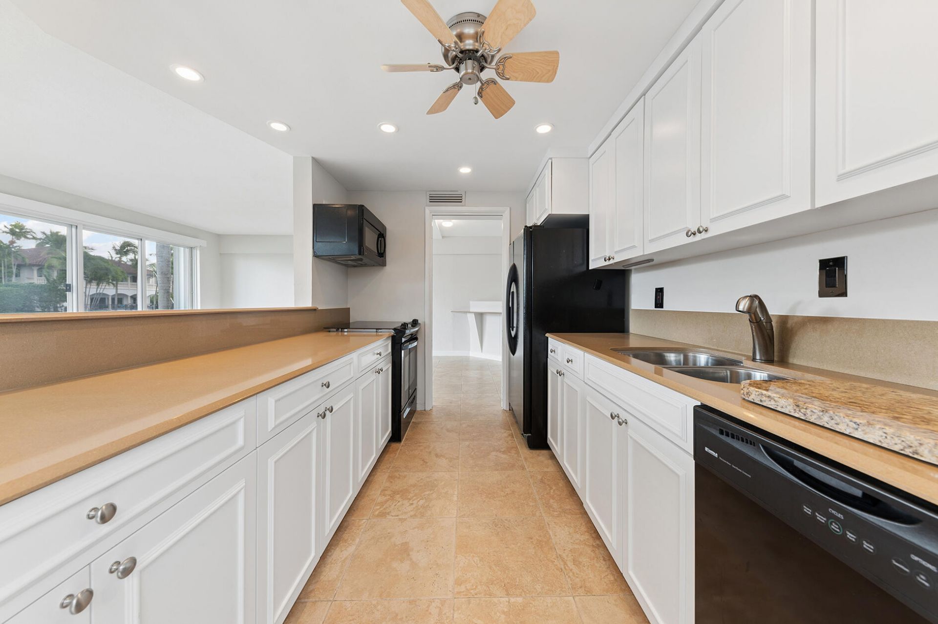 180 Isle Of Venice Drive, Unit 119, Fort Lauderdale, FL 33301 Photo