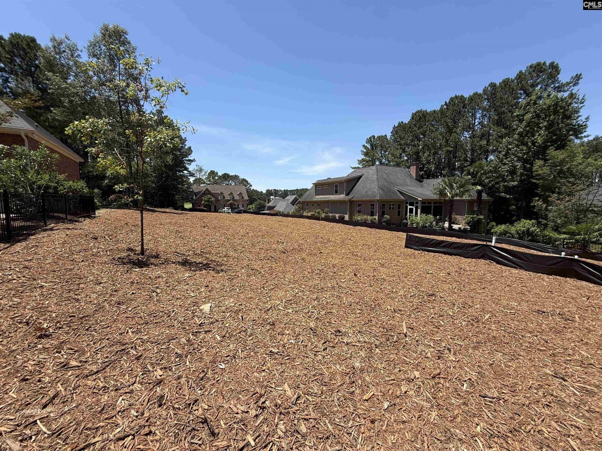 116 High Pointe Drive Photo 6