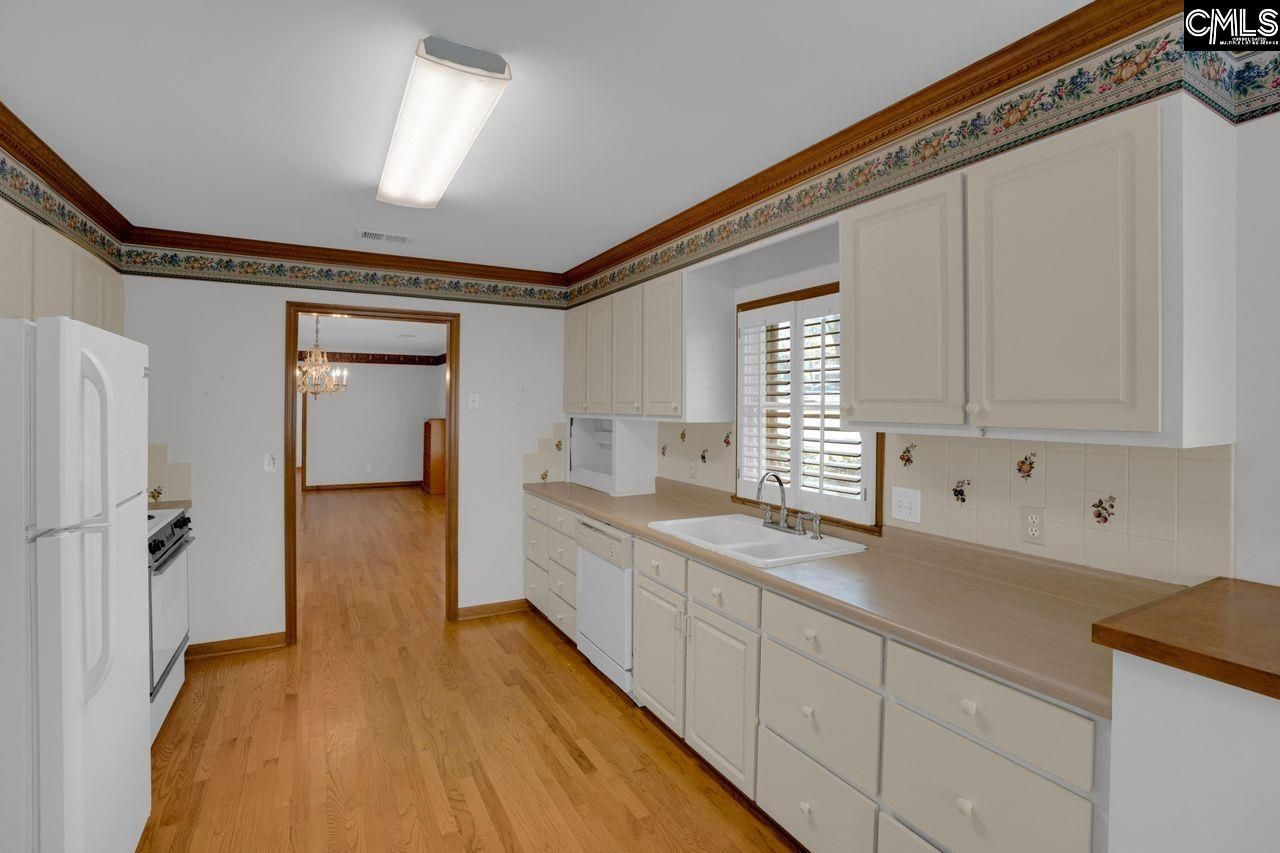 702 Teakwood Court Photo 10