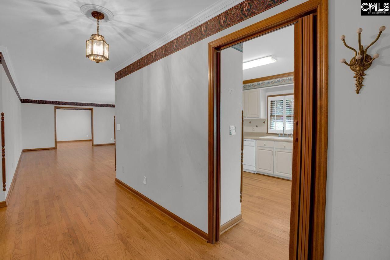 702 Teakwood Court Photo 5