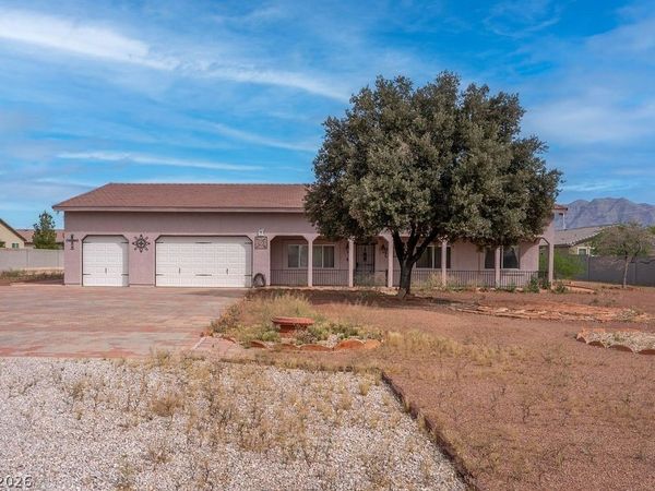 4880 Dorrell Lane , Las Vegas, NV 89131