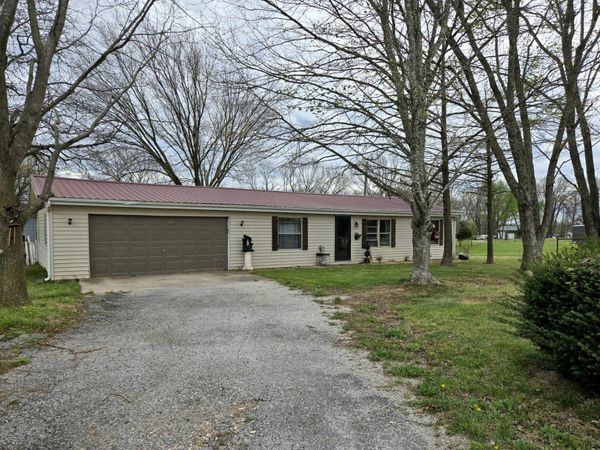 20382 Farm Road 1100 , Cassville, MO 65625