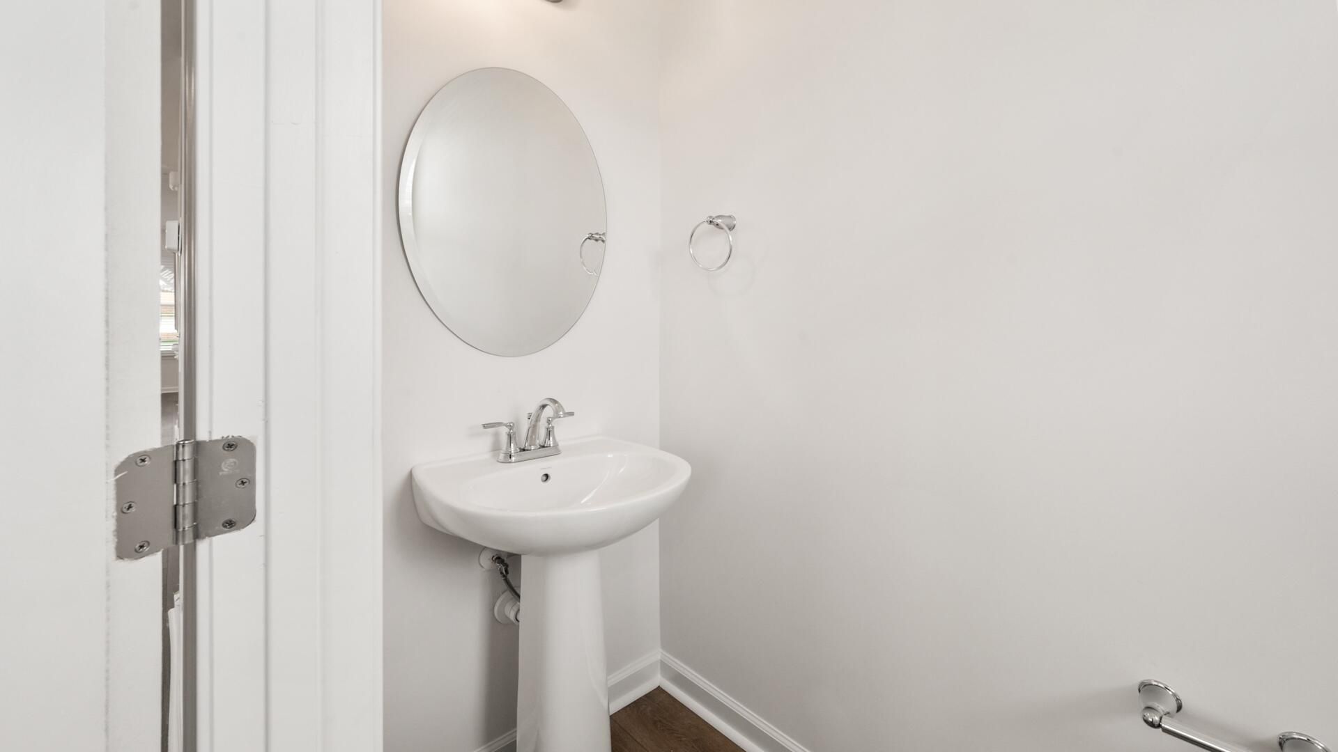 4633 Forest Hills Drive Photo 10