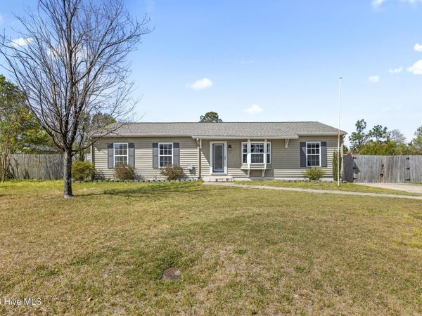 38 Riegel Drive, Hubert, NC 28539