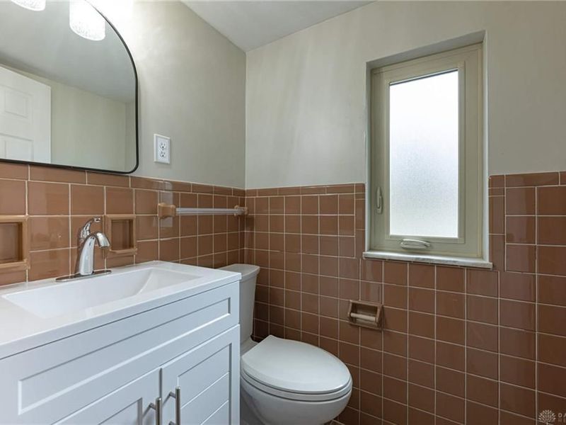 813 Lovetta Drive, Kettering, OH 45429 Photo 22