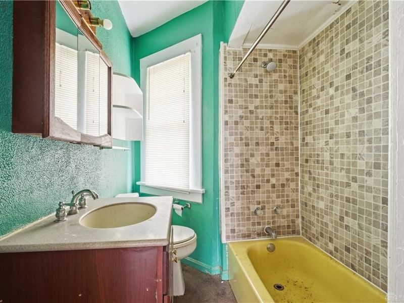 136 N Spring Street, Wilmington, OH 45177 Photo 6