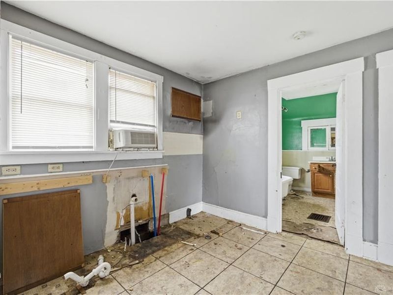 136 N Spring Street, Wilmington, OH 45177 Photo 8