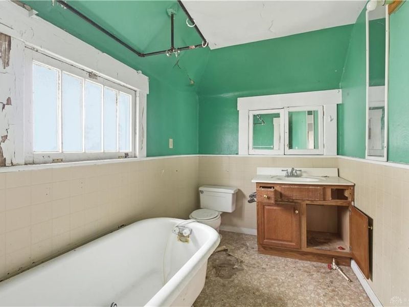 136 N Spring Street, Wilmington, OH 45177 Photo 9