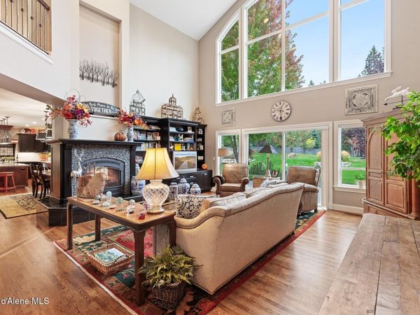 2177 E Totten Ln, Dalton Gardens, ID 83815