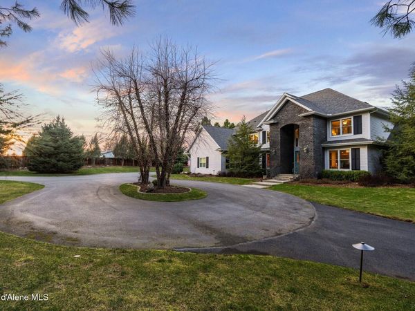 2177 E Totten Ln , Dalton Gardens, ID 83815