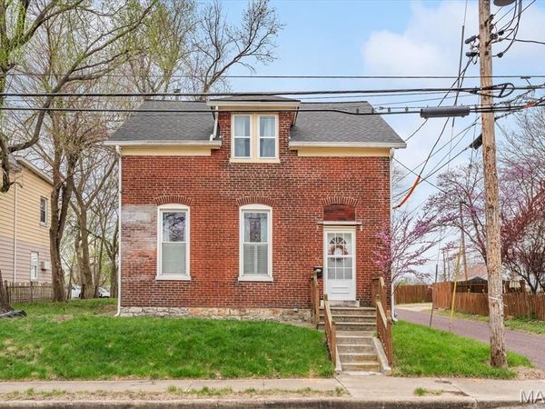 508 W C Street , Belleville, IL 62220