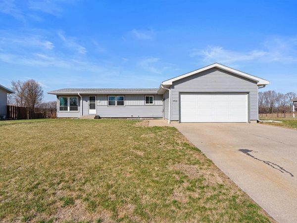 406 N Crawford, Vermillion, SD 57069