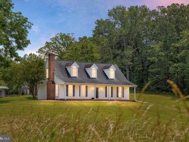 274 AARON MOUNTAIN ROAD, CASTLETON, VA 22716