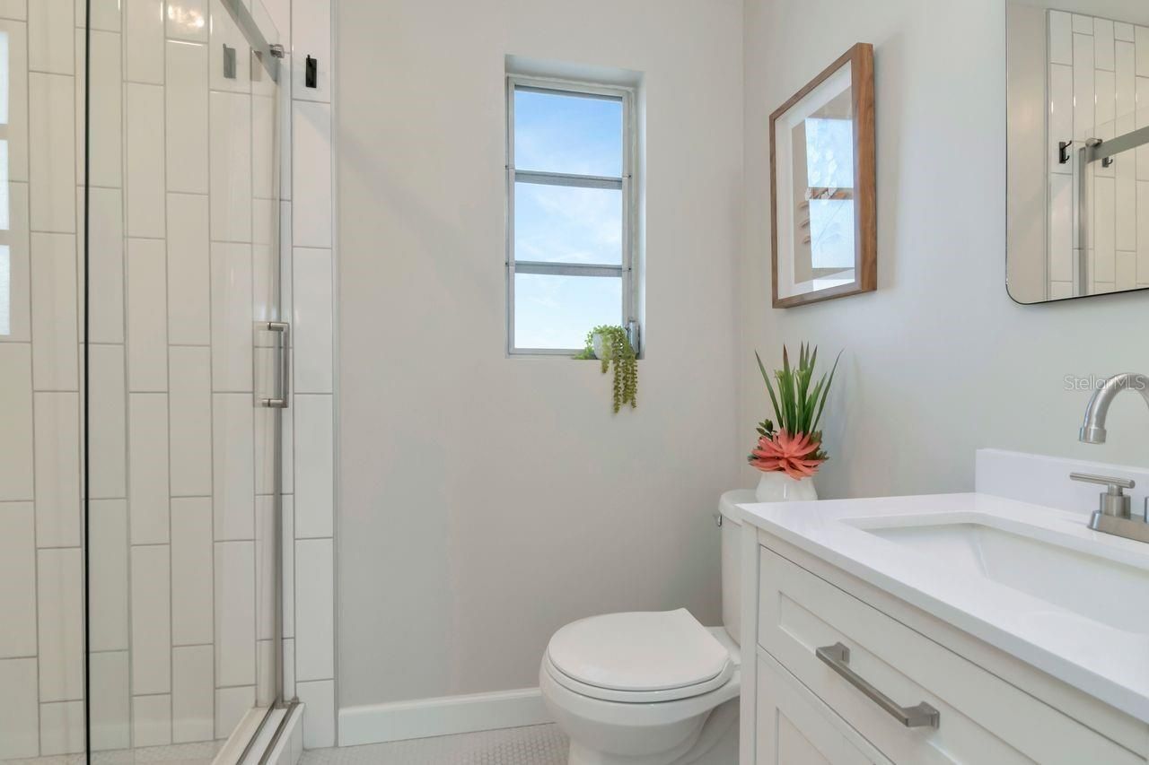 5132 Oxford Avenue N, Saint Petersburg, FL 33710 Photo