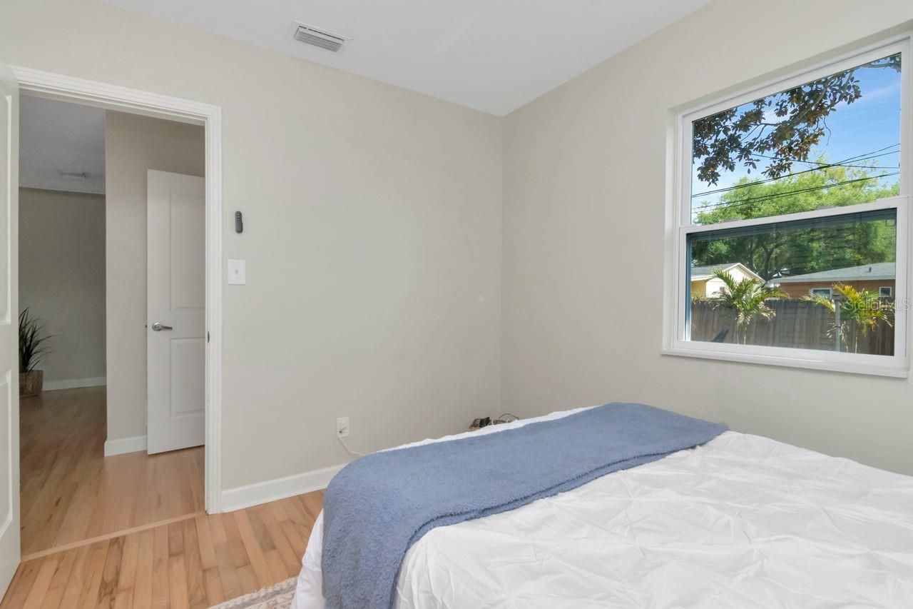 5132 Oxford Avenue N, Saint Petersburg, FL 33710 Photo