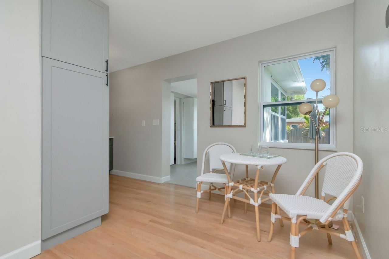 5132 Oxford Avenue N, Saint Petersburg, FL 33710 Photo