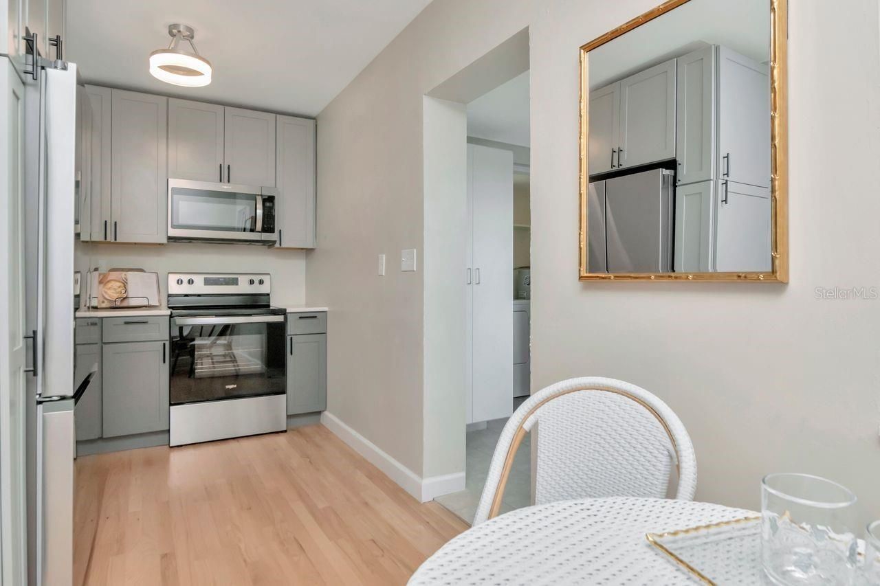 5132 Oxford Avenue N, Saint Petersburg, FL 33710 Photo